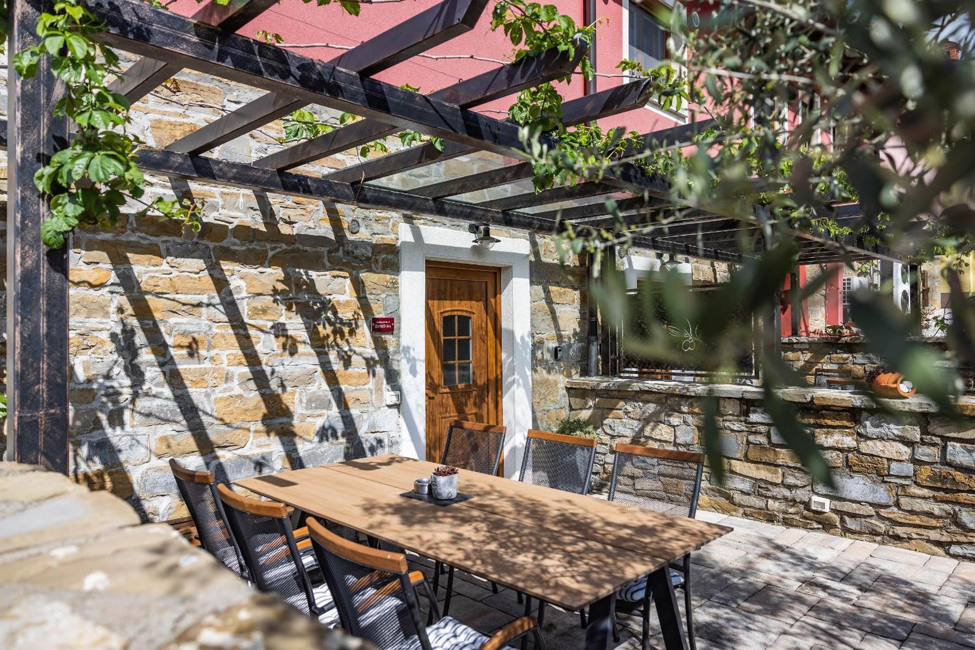 Touristfarm - Apartments "Red Fairytale" Marezige Cameră foto